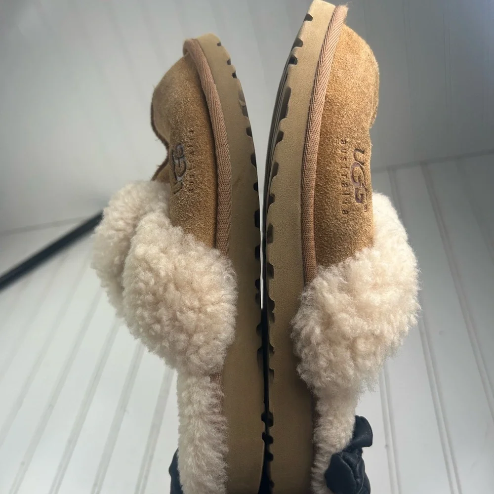 UGG Scuffette 2 Chesnut Slip On Slippers Girls Size 3